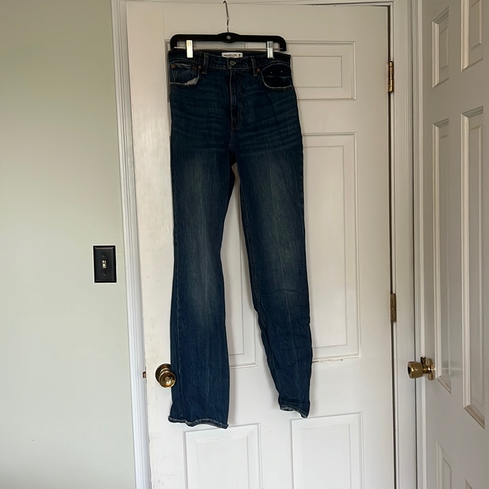 Abercrombie Flare jeans, worn once, size 6 Long
